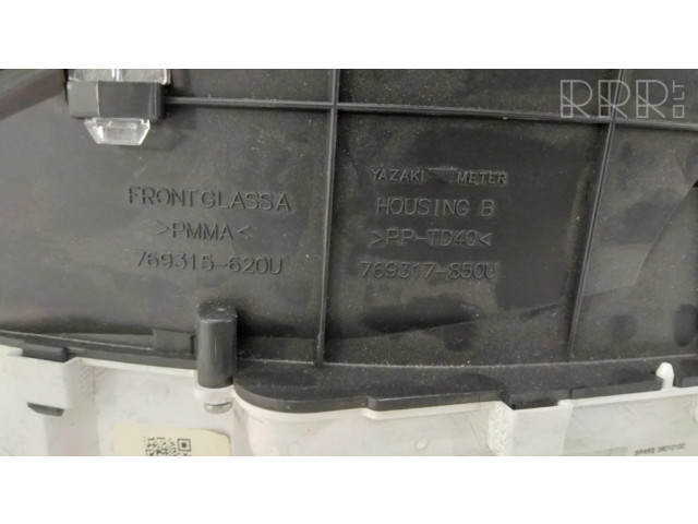 Přístrojová deska  Volvo XC70 2016 31473467  