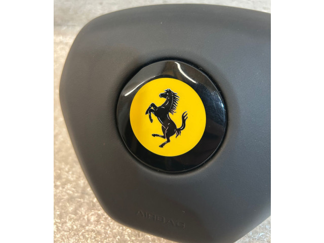 Подушка безопасности водителя    Ferrari 488 Pista