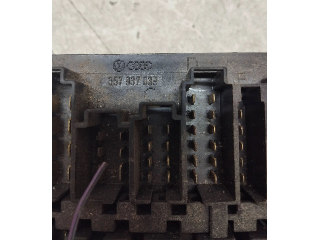 Блок предохранителей  357937039   Volkswagen Sharan    