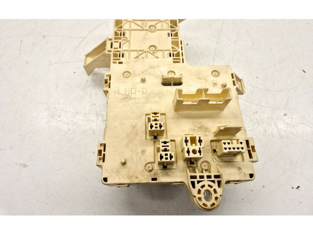 Блок комфорта 8273153021   Lexus IS 200-300   