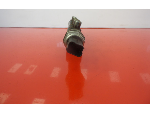 Vstřikovací lišta 968529758002, 28497Z01   Volvo V40     
