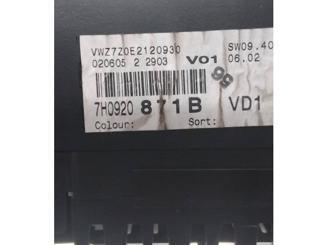 Přístrojová deska  Volkswagen Transporter - Caravelle T5 2005 7H0920871B, 02060522903  
