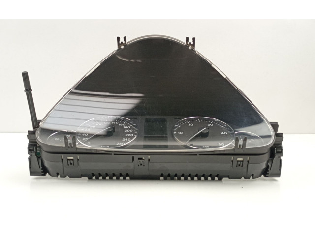 Přístrojová deska  Mercedes-Benz CLK AMG A208 C208 2005 A2035401148, 110080266021  