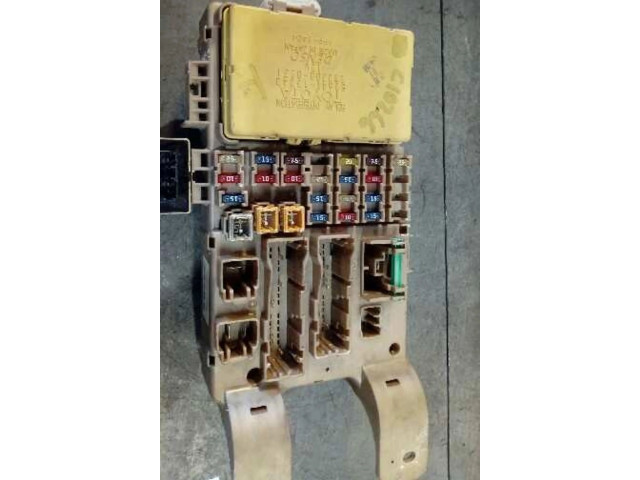 Pojistková skříňka Řídící jednotka BSM 8264113040   Toyota Corolla E120 E130 2003