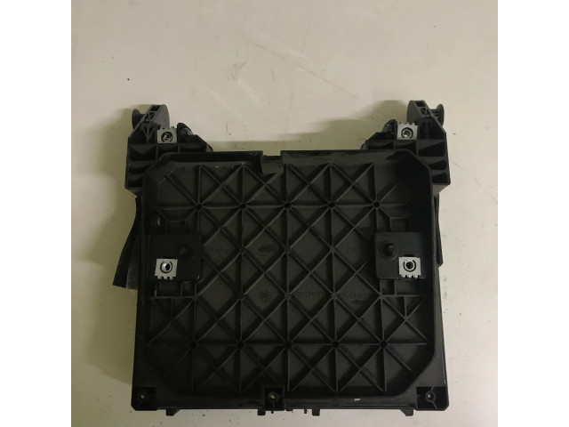 Блок предохранителей 7M3902258G   Ford Galaxy    