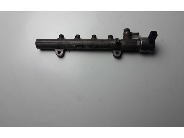 Vstřikovací lišta A6510700595   Mercedes-Benz C W204    OM 651.911 