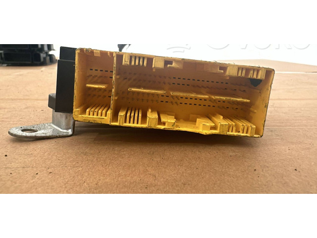 Блок управления надувных подушек A2059001814, A2059018308   Mercedes-Benz C W205