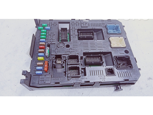 Блок предохранителей 966689538002, K0100211110   Peugeot 5008    