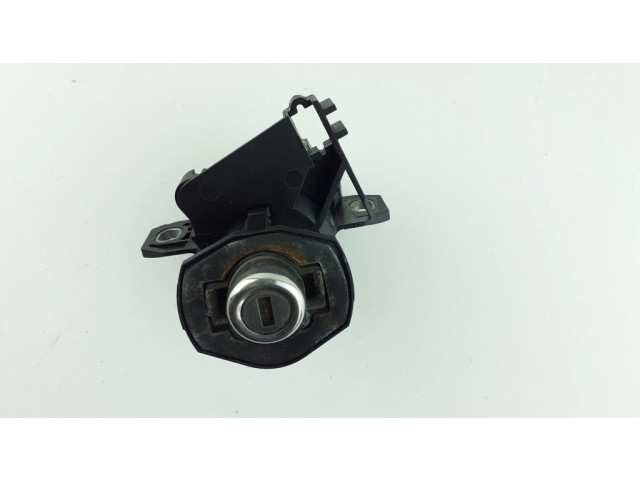 Замок багажника 7117926, 7167321    BMW 3 E90 E91 2005-2012 года