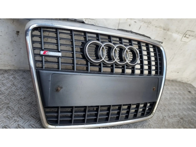 Верхняя решётка Audi A3 S3 A3 Sportback 8P 2005-2013 года 8P4853651A      