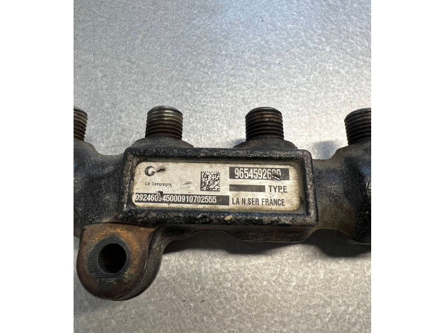 Vstřikovací lišta 9654592680, 9654592680   Ford Fiesta     