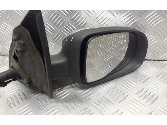 Přístrojová deska  Opel Corsa C 2001 E11015724  