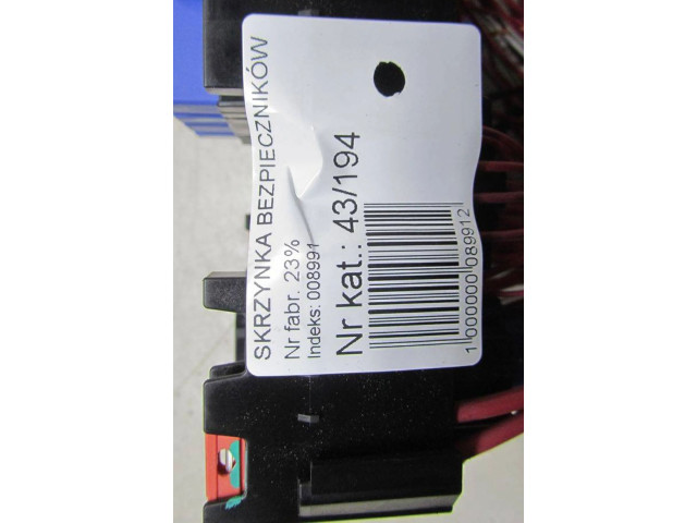 Блок предохранителей  243116LA0B   Renault Arkana    