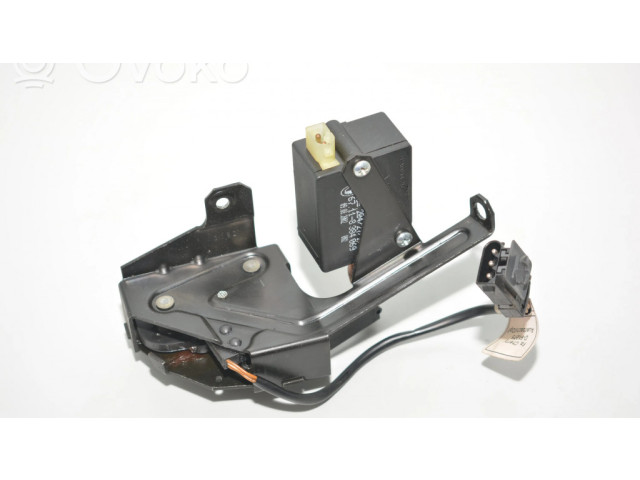 замок багажника 8384069, 8238469    BMW 5 E39 1996-2003 года