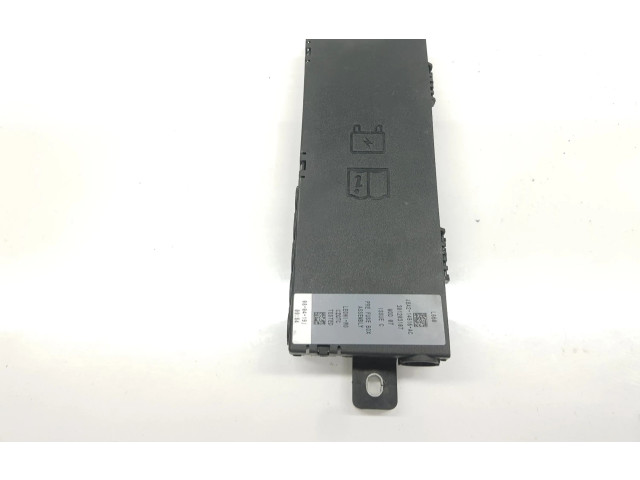  Pojistková skříňka J8A214516AC, LR095111   Land Rover Range Rover Velar 2019
