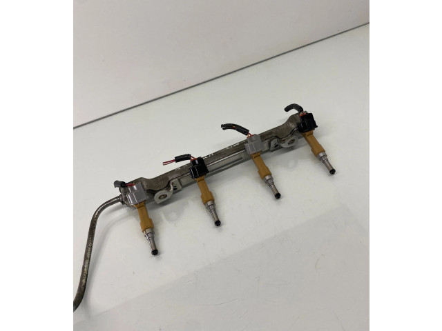 Vstřikovač 2325037010, 069073026   Toyota Auris 150     