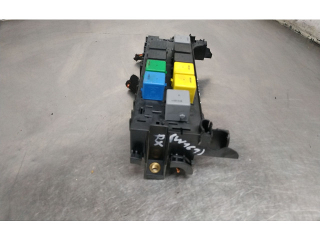   Pojistková skříňka 014185631   Mercedes-Benz  W169 2004