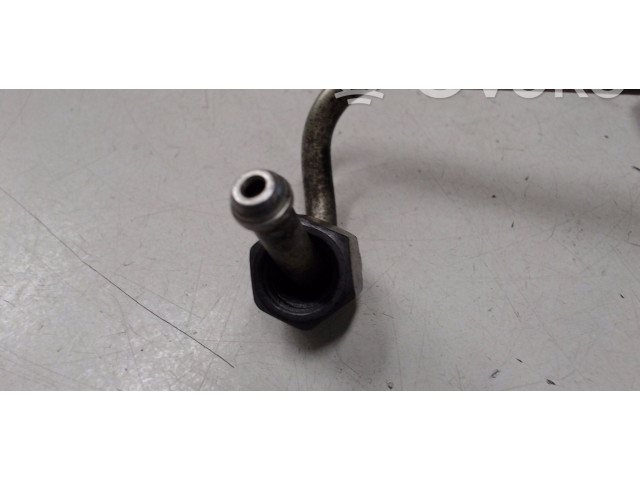 Vstřikovací lišta 13537804236, 13537804236   BMW 5 E39     