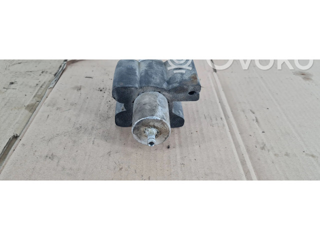 Vstřikovací lišta 75005160, 15T070   BMW 5 E39     