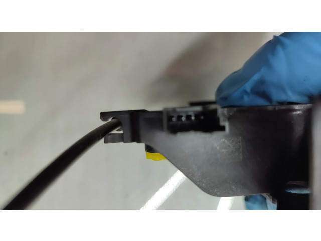 Zámek zadních dveří 7383283   BMW 3 G20 G21 2020
