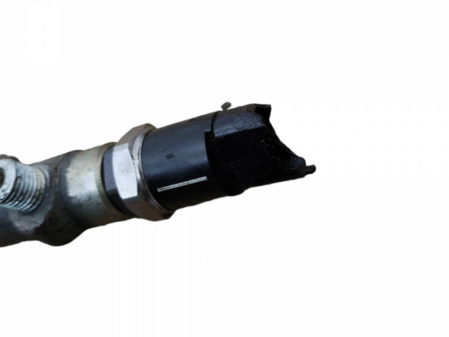 Vstřikovací lišta 0445216002   BMW 5 E39  pro naftový motor 2.5 M57 D25 (256D1) 