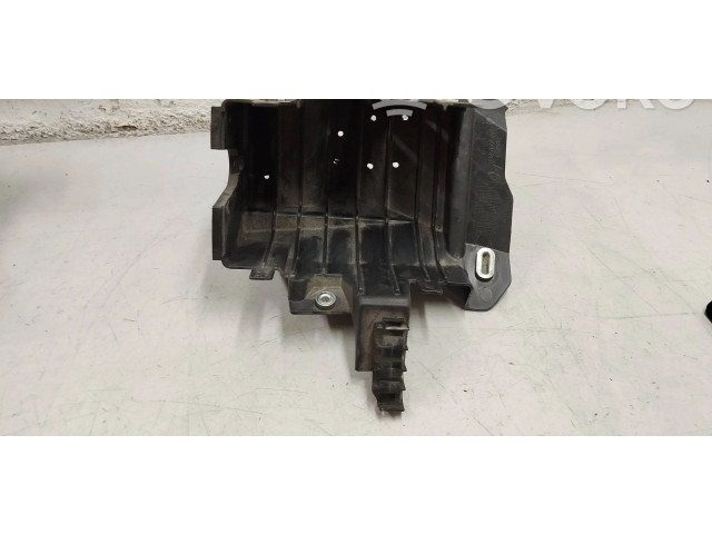 Блок предохранителей  68251775aa   Jeep Grand Cherokee    