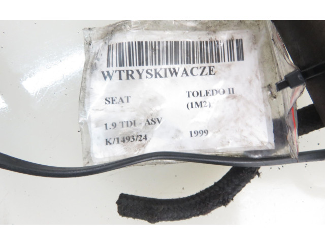 Комплект жиклеров (форсунок) 028130201T, 028130201S    Seat Toledo II (1M)