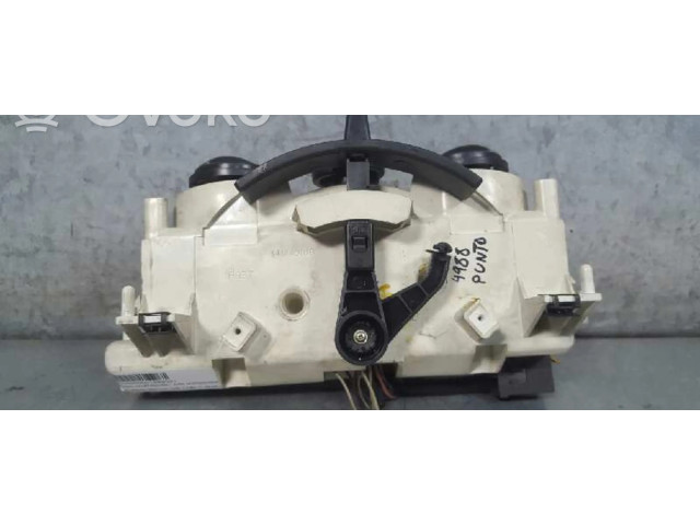 Блок управления климат-контролем 141740100   Fiat Punto (188)