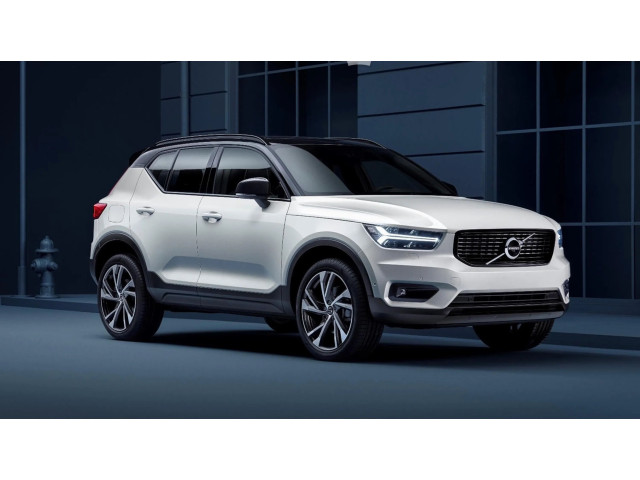 Přístrojová deska  Volvo XC40 2023 32406403  