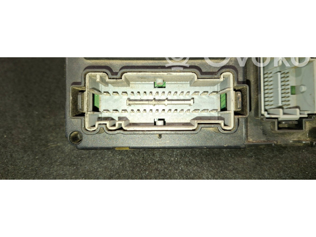   Pojistková skříňka 30728542, 05W365   Volvo S60 2007