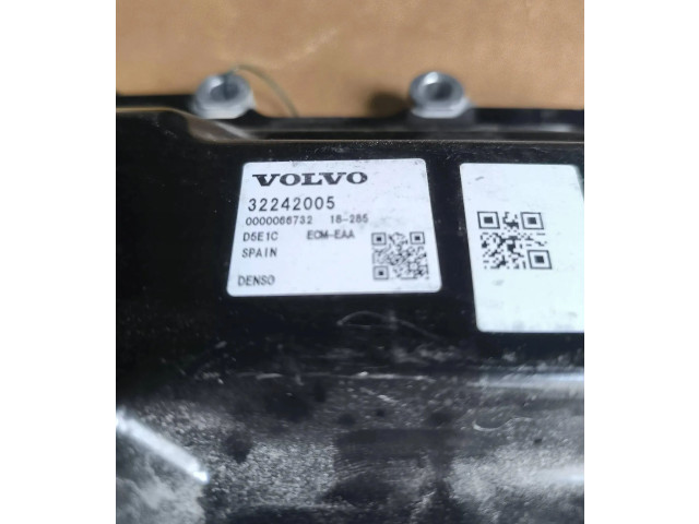 Čerpadlo oleje 32242005   Volvo V90 Cross Country   