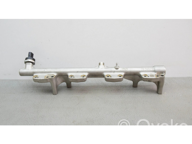 Vstřikovací lišta 7639979   BMW X1 F48 F49  pro benzínový motor 2.0 B46 A20 B 