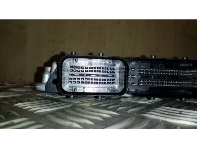 Блок управления двигателя 03L906022Q, 0281015039   Audi Q5 SQ5