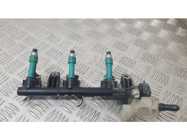 Vstřikovač 2325000020   Toyota Aygo AB10  pro benzínový motor 1.0  