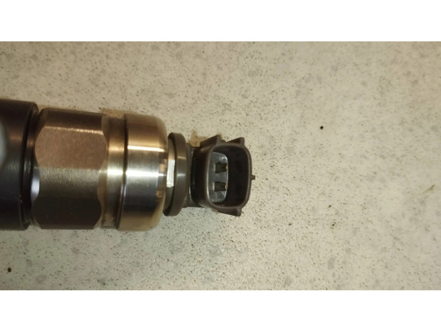 Форсунка 23670-30150    Toyota Hilux (AN10, AN20, AN30) для дизельного двигателя  2.5