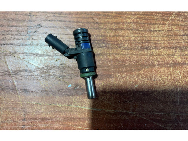 Vstřikovač A0000788749   Mercedes-Benz A W169     
