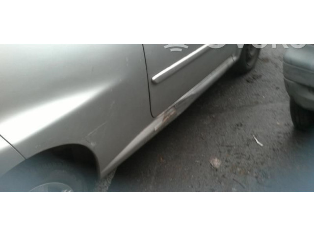 Zpětné zrcátko  Peugeot 107 2006  8153YW  
