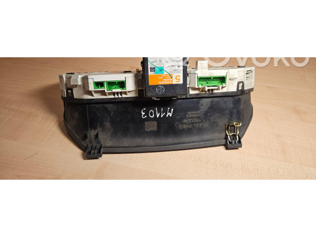 Přístrojová deska  Volvo S70  V70  V70 XC 1999 9451530  