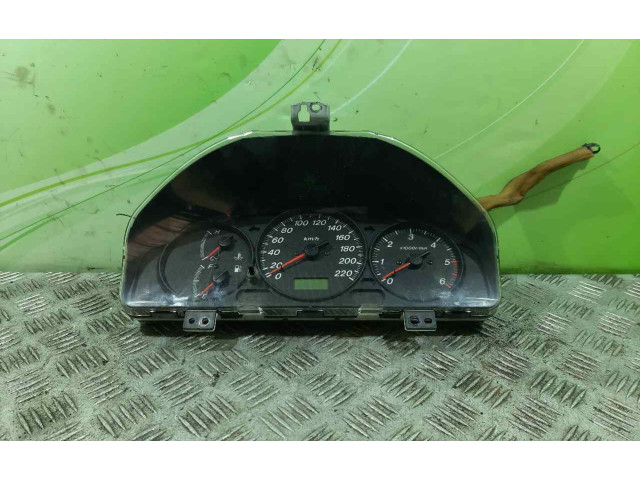 Přístrojová deska  Mazda 323 2000   