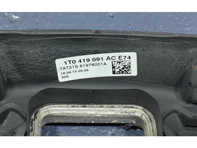 Руль Volkswagen Tiguan  2007 - 2016 года 1T0419091AC, 1T0419091AC      