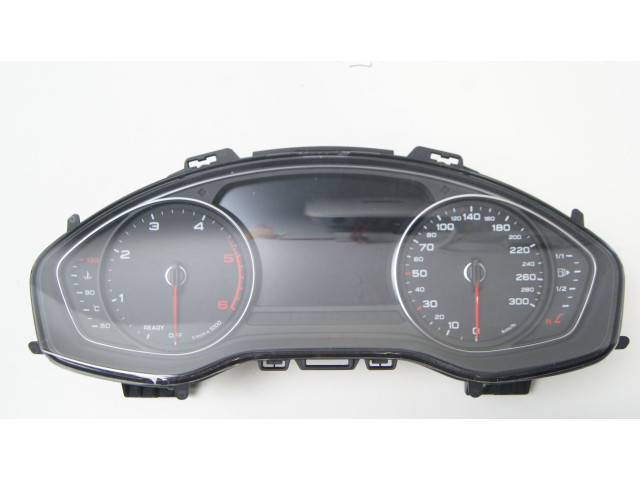 Přístrojová deska  Audi A5 2021 8W6920781  