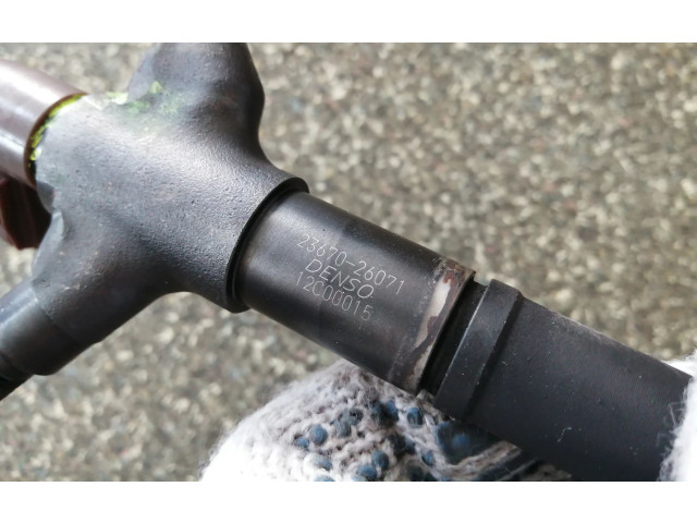 Vstřikovač 2367026071   Toyota Verso     