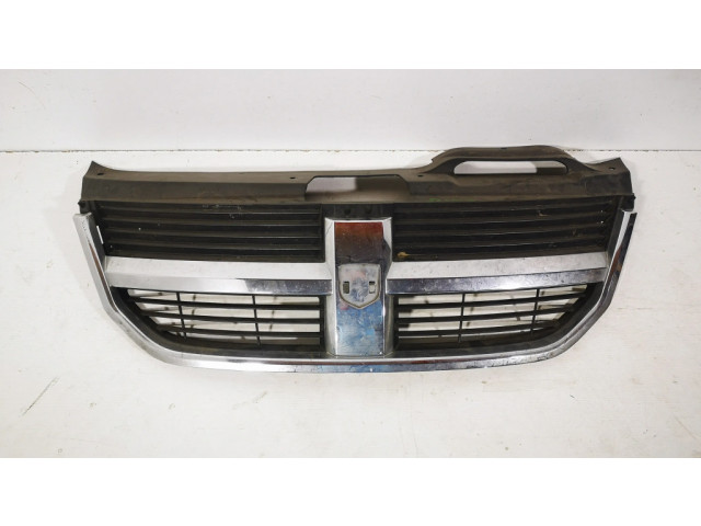 Передняя решётка Dodge Journey  0517828A      