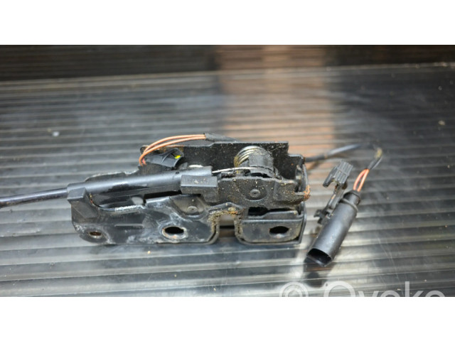 Замок капота 4L0823509   Audi Q7 4L