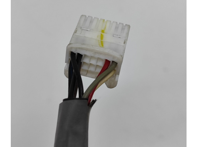 Pojistková skříňka Řídící jednotka BSM 8790805410   Toyota Avensis T270 2011