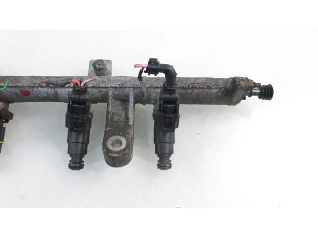 Vstřikovací lišta 9260930008, 3531022600   Hyundai Getz  pro benzínový motor 1.3 G4EA 