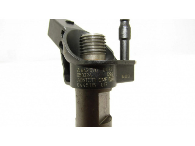 Vstřikovač a6420700487   Mercedes-Benz E W211  pro naftový motor 3.0 642.920 