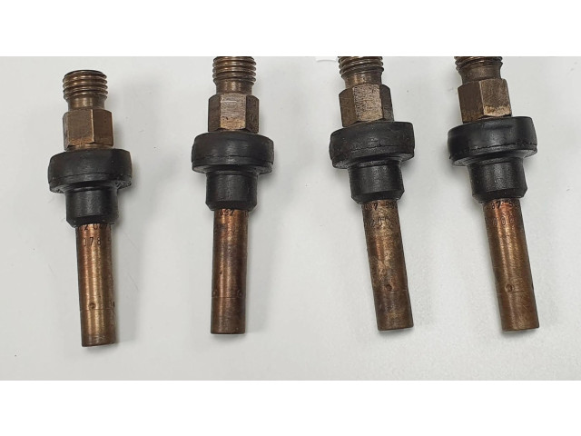 Vstřikovač 0000785623   Mercedes-Benz E W124  pro benzínový motor 0.0  