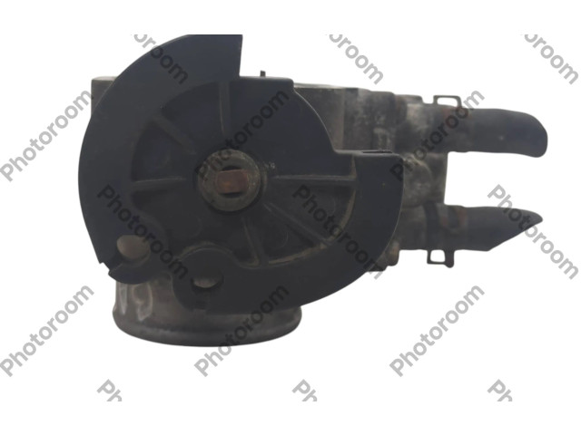 Pojistková skříňka Дроссельная заслонка 1813764G00, 1368001090   Suzuki Baleno EG 1998