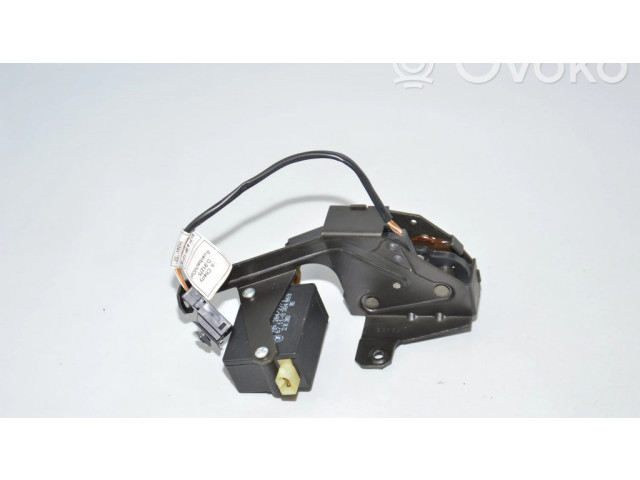 замок багажника 8238469, 8384069    BMW 5 E39 1996-2003 года